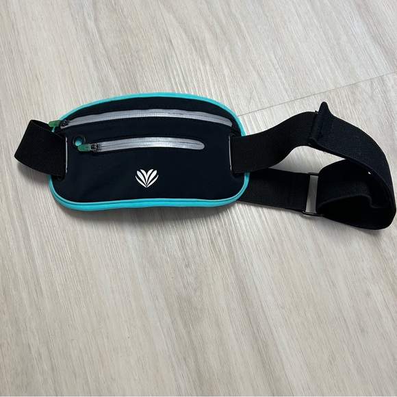 Forever 21 Black‎ Teal Fanny Waist Pack Bag - Picture 1 of 6